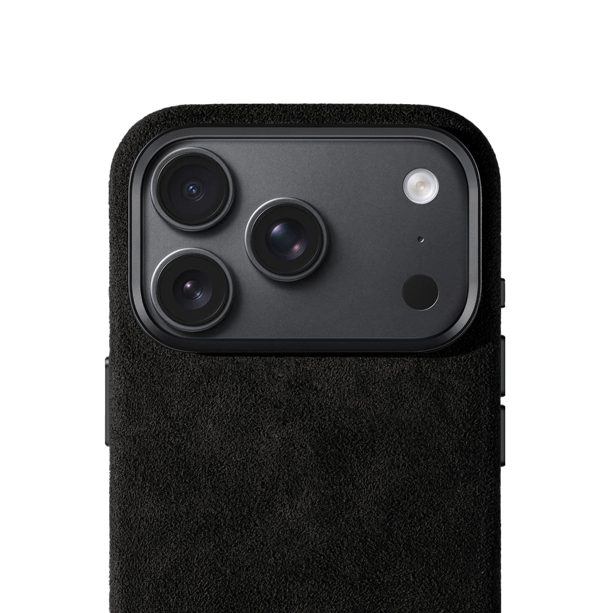 Allgèr set iPhone 18 Pro zwart: Alcantara telefoonhoesje + MagSafe wallet — close-up van de camera-uitsparing