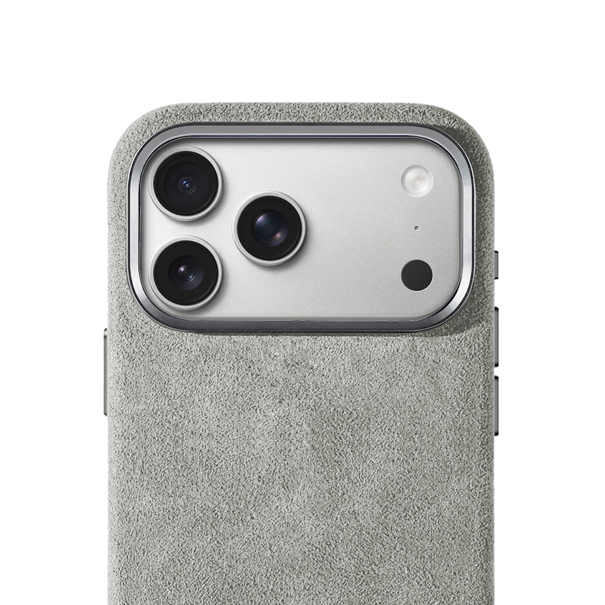 Allgèr set iPhone 17 Pro Max lichtgrijs: Alcantara telefoonhoesje + MagSafe wallet — close-up van de camera-uitsparing