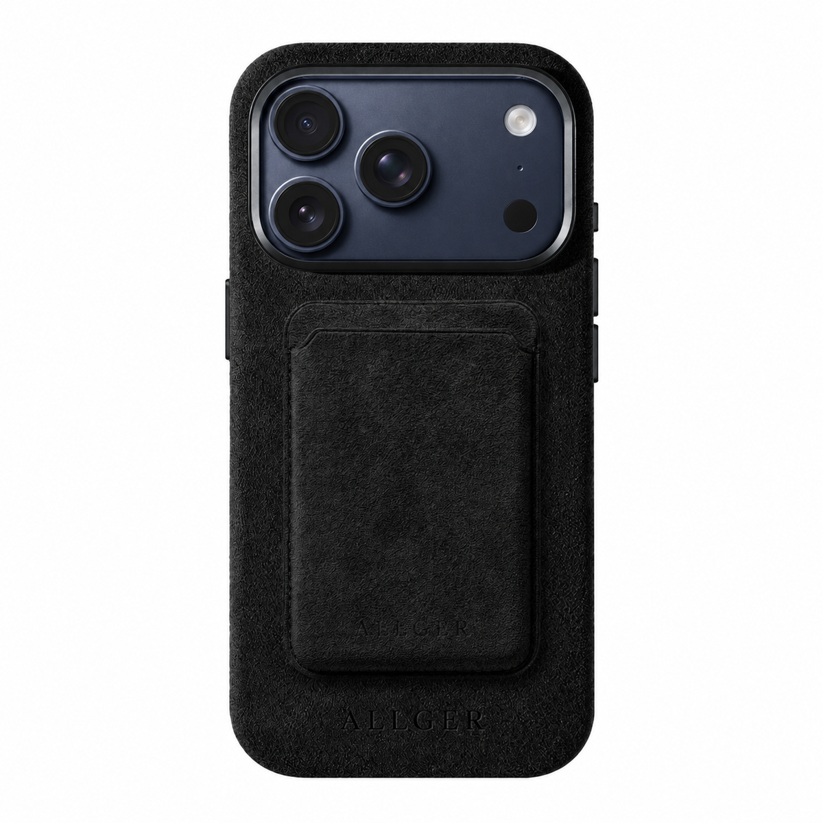 Zwart Alcantara telefoonhoesje met MagSafe pasjeshouder Allgèr voor iPhone 17 Pro en 17 Pro Max — achterkant met blauwe camera-uitsparing en logo